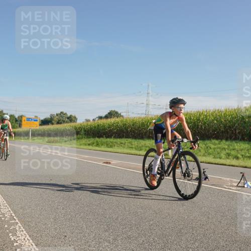 06.09.2026 - 20. Norderstedt Triathlon Michael Burmester http://msf.ph/oto/10160348 06.09.2026 09:37:44 Radfahren 621, 638, 655, 658 meine-sportfotos.de