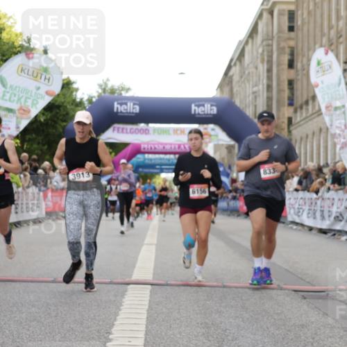 06.09.2026 - CURREX Alsterlauf Yannick Fuchs http://msf.ph/oto/10160406 06.09.2026 09:53:04 Ziel 2336, 2464, 2930, 3594, 3913, 4269, 4329, 4336, 4780, 4781, 5048, 5202, 5253, 5522, 6062, 6141, 6156, 6314, 8190, 8334 meine-sportfotos.de