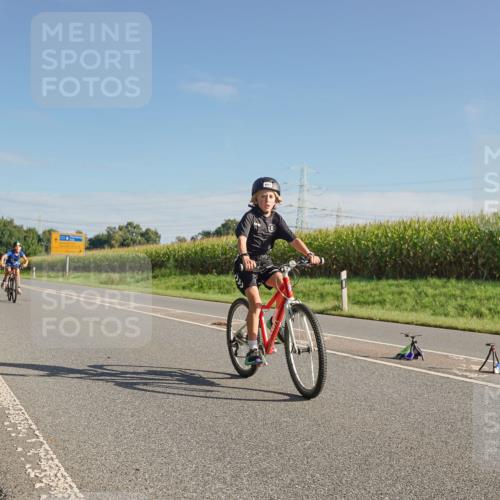 06.09.2026 - 20. Norderstedt Triathlon Michael Burmester http://msf.ph/oto/10160419 06.09.2026 09:38:29 Radfahren 607, 671 meine-sportfotos.de