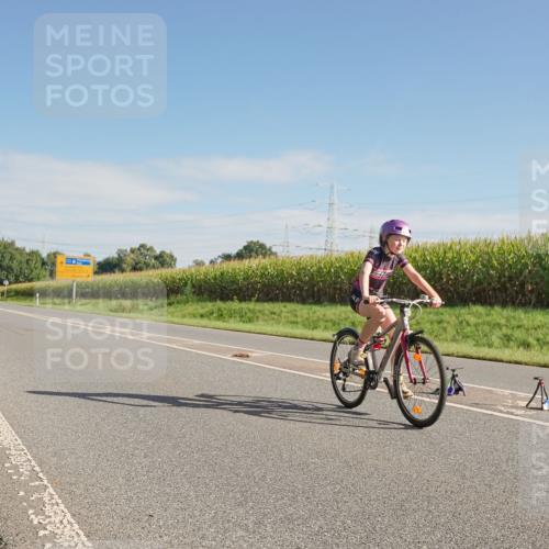 06.09.2026 - 20. Norderstedt Triathlon Michael Burmester http://msf.ph/oto/10160612 06.09.2026 09:42:42 Radfahren 639, 684 meine-sportfotos.de
