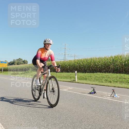 06.09.2026 - 20. Norderstedt Triathlon Michael Burmester http://msf.ph/oto/10160714 06.09.2026 10:29:19 Radfahren 1197, 1211 meine-sportfotos.de