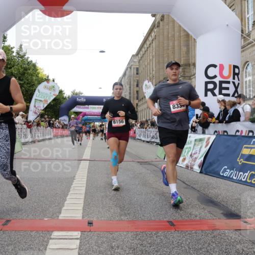 06.09.2026 - CURREX Alsterlauf Yannick Fuchs http://msf.ph/oto/10160849 06.09.2026 09:53:06 Ziel 2336, 2464, 2930, 3594, 3913, 4269, 4329, 4336, 4539, 4760, 4780, 4781, 5202, 5253, 5522, 6141, 6156, 6314, 8190, 8334 meine-sportfotos.de