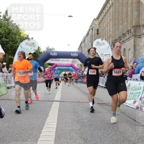 06.09.2026 - CURREX Alsterlauf Yannick Fuchs http://msf.ph/oto/10162244 06.09.2026 09:53:13 Ziel 2704, 4269, 4305, 4336, 4465, 4539, 4584, 4623, 4707, 4708, 4760, 4833, 5202, 5681, 5886, 5935, 8230, 8340 meine-sportfotos.de