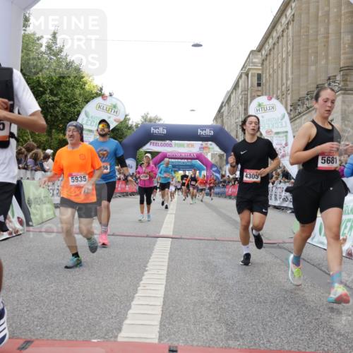 06.09.2026 - CURREX Alsterlauf Yannick Fuchs http://msf.ph/oto/10162285 06.09.2026 09:53:13 Ziel 2704, 4269, 4305, 4336, 4465, 4539, 4584, 4623, 4707, 4708, 4760, 4833, 5202, 5681, 5886, 5935, 8230, 8340 meine-sportfotos.de