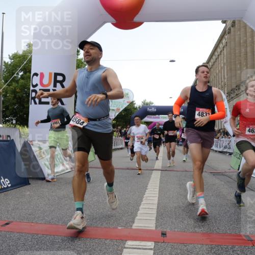 06.09.2026 - CURREX Alsterlauf Yannick Fuchs http://msf.ph/oto/10163680 06.09.2026 09:53:19 Ziel 2036, 2460, 2554, 2561, 2704, 3065, 3087, 3395, 3396, 4305, 4465, 4584, 4623, 4707, 4708, 4833, 4991, 5681, 5886, 5935, 5983, 8173, 8187, 8230, 8340 meine-sportfotos.de