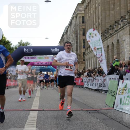 06.09.2026 - CURREX Alsterlauf Yannick Fuchs http://msf.ph/oto/10164810 06.09.2026 09:53:25 Ziel 2036, 2460, 2536, 2554, 2561, 2766, 3065, 3087, 3395, 3396, 3953, 4584, 4623, 4749, 4808, 4833, 4991, 5133, 5983, 8173, 8187, 8340 meine-sportfotos.de