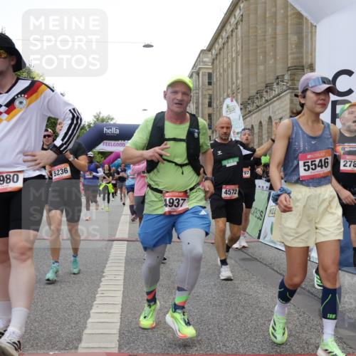 06.09.2026 - CURREX Alsterlauf Yannick Fuchs http://msf.ph/oto/10166972 06.09.2026 09:53:36 Ziel 2666, 2766, 2782, 3205, 3458, 3531, 3964, 4082, 4283, 4572, 4620, 4797, 4808, 4832, 4937, 4945, 4980, 5029, 5110, 5119, 5236, 5446, 5546, 5590, 5656, 5782, 5822, 5839, 6372, 6455, 8006, 8133, 8135 meine-sportfotos.de