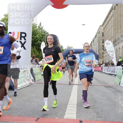 06.09.2026 - CURREX Alsterlauf Yannick Fuchs http://msf.ph/oto/10167700 06.09.2026 09:53:41 Ziel 2537, 2782, 3458, 3661, 3964, 4082, 4283, 4571, 4572, 4797, 4832, 4937, 5110, 5119, 5236, 5446, 5483, 5590, 5656, 5782, 6372, 6455, 6477, 8133, 8135 meine-sportfotos.de