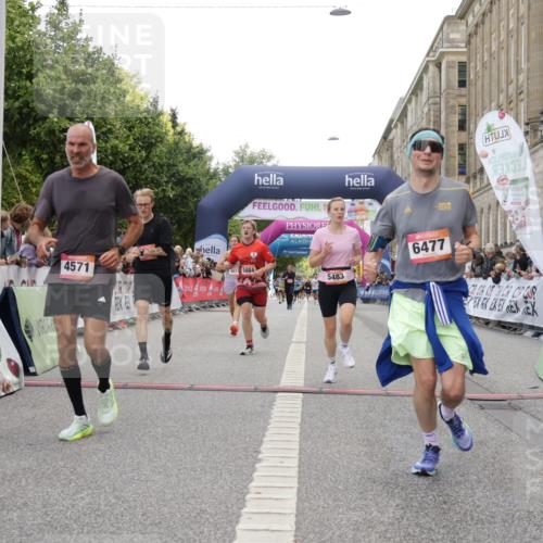 06.09.2026 - CURREX Alsterlauf Yannick Fuchs http://msf.ph/oto/10168319 06.09.2026 09:53:45 Ziel 2537, 3458, 3661, 3964, 4082, 4571, 4617, 5110, 5119, 5483, 5590, 5782, 5884, 6477 meine-sportfotos.de
