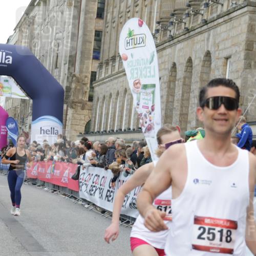 06.09.2026 - CURREX Alsterlauf Yannick Fuchs http://msf.ph/oto/10174503 06.09.2026 09:53:58 Ziel 2309, 2518, 3102, 3231, 3334, 3556, 3852, 4925, 5273, 5940, 5987, 6125, 6234 meine-sportfotos.de