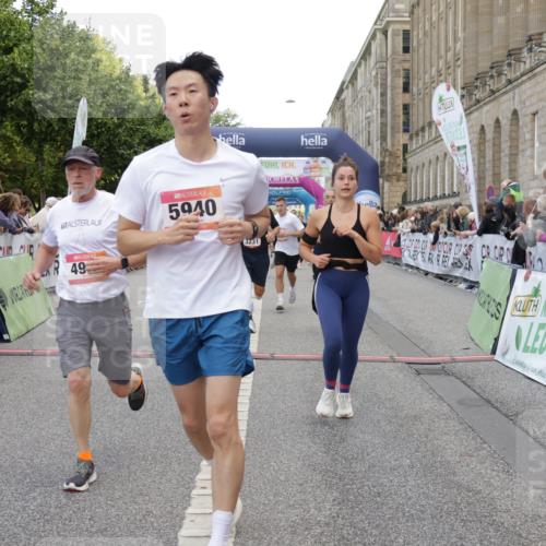 06.09.2026 - CURREX Alsterlauf Yannick Fuchs http://msf.ph/oto/10174669 06.09.2026 09:54:02 Ziel 2309, 2347, 2518, 3231, 3334, 3556, 3701, 3852, 3944, 4801, 4803, 4925, 4965, 5273, 5940, 6016, 6125, 6234, 8246, 8299, 8322 meine-sportfotos.de