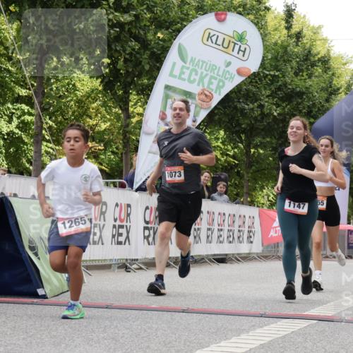 06.09.2026 - CURREX Alsterlauf Yannick Fuchs http://msf.ph/oto/10174737 06.09.2026 12:01:29 Ziel 1073, 1147, 1155, 1156, 1243, 1265 meine-sportfotos.de