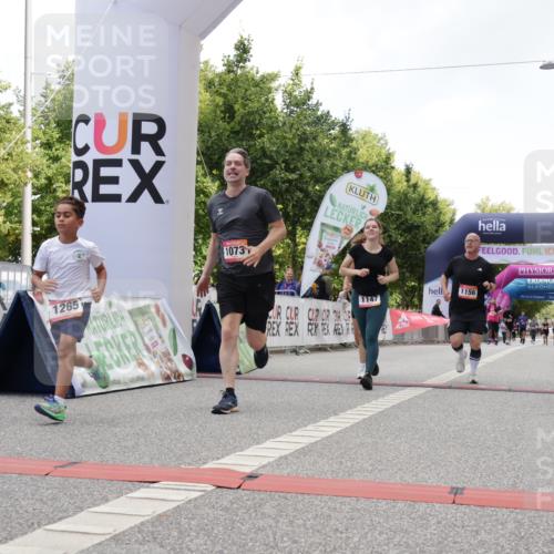 06.09.2026 - CURREX Alsterlauf Yannick Fuchs http://msf.ph/oto/10174860 06.09.2026 12:01:30 Ziel 1073, 1147, 1155, 1156, 1243, 1265 meine-sportfotos.de