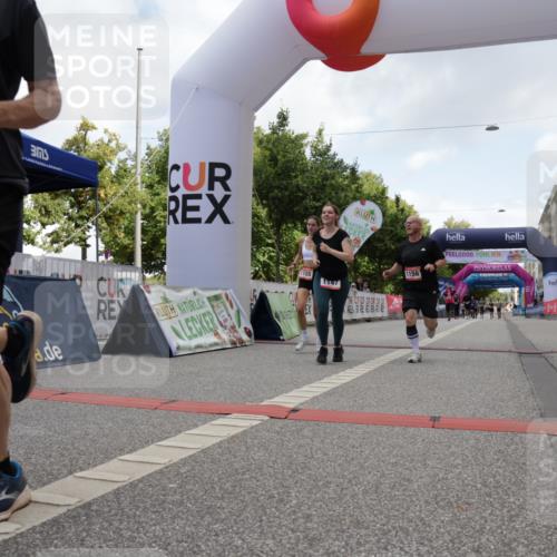 06.09.2026 - CURREX Alsterlauf Yannick Fuchs http://msf.ph/oto/10174960 06.09.2026 12:01:31 Ziel 1073, 1147, 1155, 1156, 1243, 1265 meine-sportfotos.de