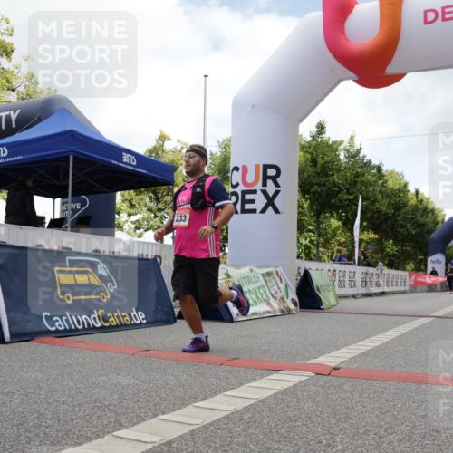 06.09.2026 - CURREX Alsterlauf Yannick Fuchs http://msf.ph/oto/10175249 06.09.2026 12:01:38 Ziel 1147, 1155, 1156, 1233 meine-sportfotos.de