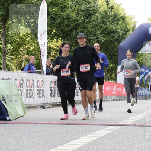 06.09.2026 - CURREX Alsterlauf Yannick Fuchs http://msf.ph/oto/10175516 06.09.2026 12:01:47 Ziel 1095, 1284, 1285, 1286, 1288 meine-sportfotos.de