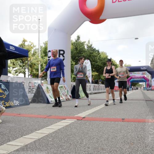 06.09.2026 - CURREX Alsterlauf Yannick Fuchs http://msf.ph/oto/10175919 06.09.2026 12:01:51 Ziel 1095, 1284, 1285, 1286, 1288, 1298, 1305, 8042 meine-sportfotos.de