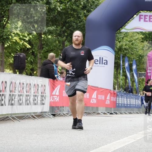 06.09.2026 - CURREX Alsterlauf Yannick Fuchs http://msf.ph/oto/10177064 06.09.2026 12:02:38 Ziel 1005, 1017, 1019, 8267 meine-sportfotos.de