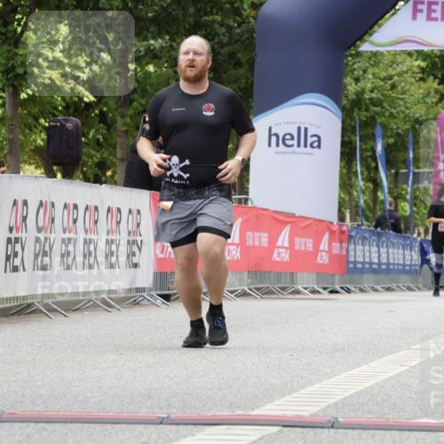 06.09.2026 - CURREX Alsterlauf Yannick Fuchs http://msf.ph/oto/10177114 06.09.2026 12:02:39 Ziel 1005, 1017, 1019, 8267 meine-sportfotos.de