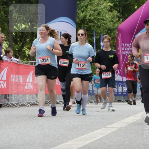 06.09.2026 - CURREX Alsterlauf Yannick Fuchs http://msf.ph/oto/10177364 06.09.2026 12:02:48 Ziel 1005, 1168, 8267 meine-sportfotos.de