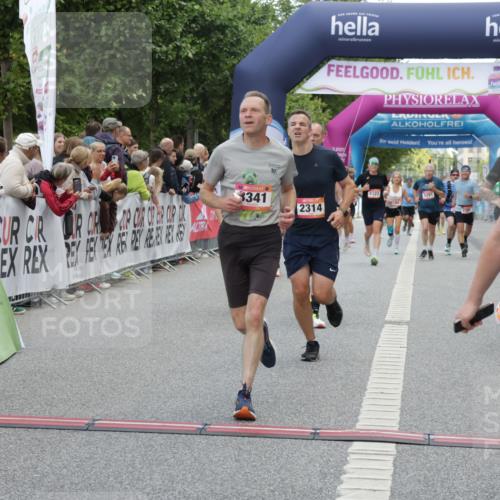 06.09.2026 - CURREX Alsterlauf Yannick Fuchs http://msf.ph/oto/10177367 06.09.2026 09:54:55 Ziel 2314, 2395, 2397, 2494, 2587, 2640, 2962, 3251, 3341, 3363, 3991, 4206, 4335, 4394, 4458, 5165, 5298, 5385, 5657, 5666, 6191, 6210 meine-sportfotos.de