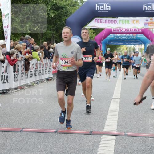 06.09.2026 - CURREX Alsterlauf Yannick Fuchs http://msf.ph/oto/10177379 06.09.2026 09:54:55 Ziel 2314, 2395, 2397, 2494, 2587, 2640, 2962, 3251, 3341, 3363, 3991, 4206, 4335, 4394, 4458, 5165, 5298, 5385, 5657, 5666, 6191, 6210 meine-sportfotos.de