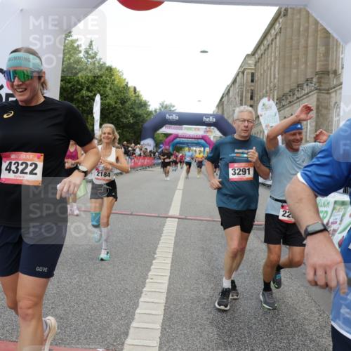 06.09.2026 - CURREX Alsterlauf Yannick Fuchs http://msf.ph/oto/10177840 06.09.2026 09:55:04 Ziel 2184, 2261, 2314, 2348, 2397, 2494, 2502, 2826, 2962, 3291, 3363, 4322, 4622, 4765, 4839, 5094, 5298, 5385, 5721 meine-sportfotos.de