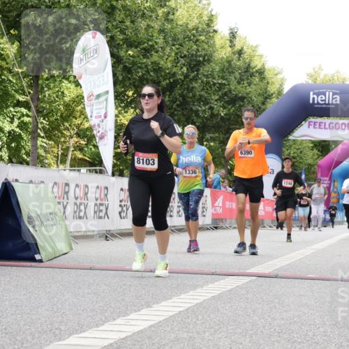 06.09.2026 - CURREX Alsterlauf Yannick Fuchs http://msf.ph/oto/10177941 06.09.2026 12:03:07 Ziel 1166, 1167, 1214, 1248, 1282, 1292, 1336, 6390, 8103 meine-sportfotos.de