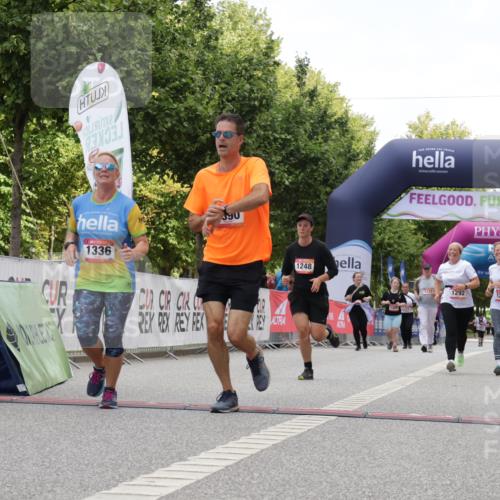 06.09.2026 - CURREX Alsterlauf Yannick Fuchs http://msf.ph/oto/10178038 06.09.2026 12:03:08 Ziel 1166, 1167, 1214, 1248, 1282, 1292, 1336, 6390, 8103 meine-sportfotos.de