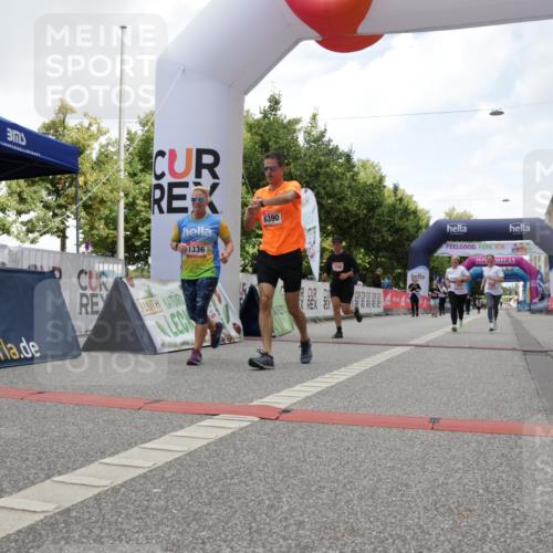 06.09.2026 - CURREX Alsterlauf Yannick Fuchs http://msf.ph/oto/10178094 06.09.2026 12:03:10 Ziel 1166, 1167, 1248, 1282, 1292, 1336, 6390, 8103 meine-sportfotos.de