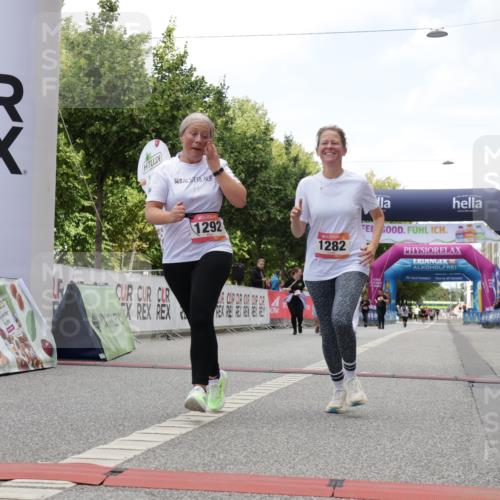 06.09.2026 - CURREX Alsterlauf Yannick Fuchs http://msf.ph/oto/10178175 06.09.2026 12:03:13 Ziel 1248, 1282, 1292, 1336, 6390, 8103 meine-sportfotos.de
