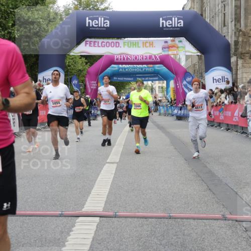 06.09.2026 - CURREX Alsterlauf Yannick Fuchs http://msf.ph/oto/10178749 06.09.2026 09:55:17 Ziel 2012, 2231, 2499, 2908, 3344, 4266, 4512, 4615, 4686, 4956, 5211, 5855, 6216 meine-sportfotos.de