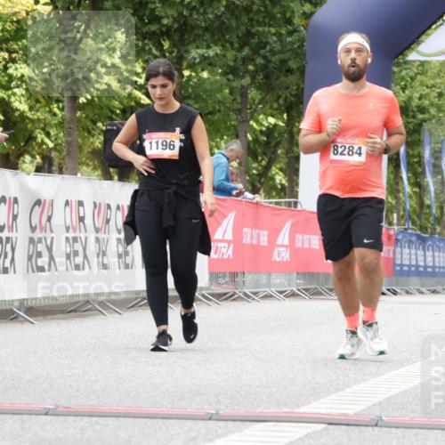 06.09.2026 - CURREX Alsterlauf Yannick Fuchs http://msf.ph/oto/10179052 06.09.2026 12:03:50 Ziel 1067, 1180, 1196, 1302, 8284 meine-sportfotos.de