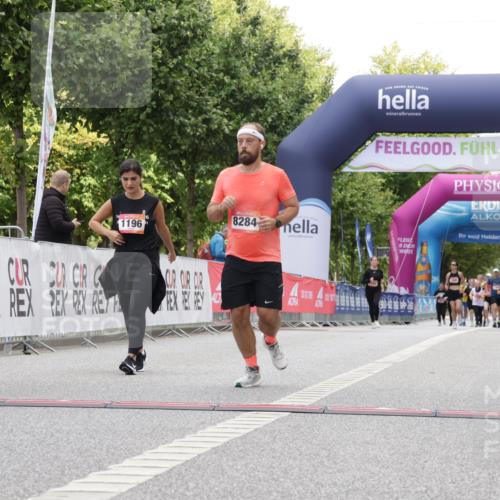 06.09.2026 - CURREX Alsterlauf Yannick Fuchs http://msf.ph/oto/10179086 06.09.2026 12:03:52 Ziel 1067, 1196, 1302, 8284 meine-sportfotos.de