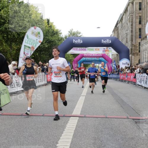06.09.2026 - CURREX Alsterlauf Yannick Fuchs http://msf.ph/oto/10179117 06.09.2026 09:55:22 Ziel 2012, 2231, 2232, 2908, 3126, 3344, 3484, 4512, 4686, 4688, 5211, 5314, 5855, 6293 meine-sportfotos.de