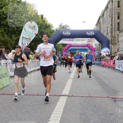 06.09.2026 - CURREX Alsterlauf Yannick Fuchs http://msf.ph/oto/10179149 06.09.2026 09:55:22 Ziel 2012, 2231, 2232, 2908, 3126, 3344, 3484, 4512, 4686, 4688, 5211, 5314, 5855, 6293 meine-sportfotos.de