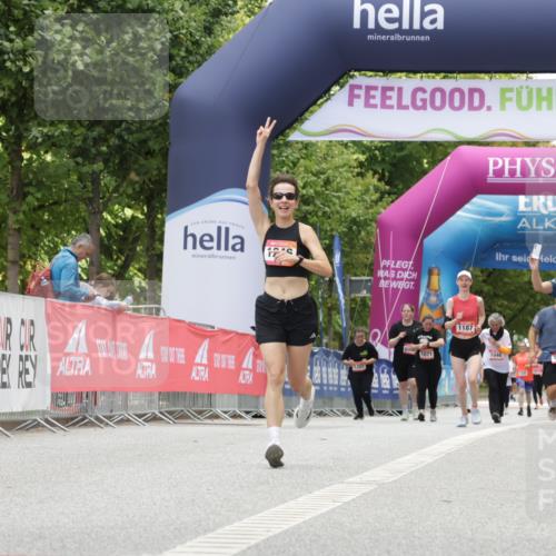 06.09.2026 - CURREX Alsterlauf Yannick Fuchs http://msf.ph/oto/10179264 06.09.2026 12:04:01 Ziel 1142, 1196, 1246 meine-sportfotos.de