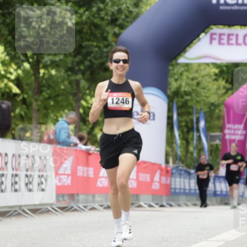 06.09.2026 - CURREX Alsterlauf Yannick Fuchs http://msf.ph/oto/10179419 06.09.2026 12:04:02 Ziel 1142, 1246 meine-sportfotos.de