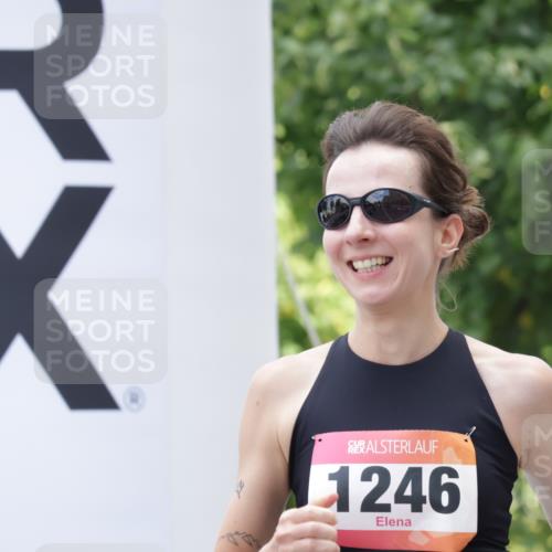 06.09.2026 - CURREX Alsterlauf Yannick Fuchs http://msf.ph/oto/10179534 06.09.2026 12:04:05 Ziel 1142, 1188, 1246 meine-sportfotos.de