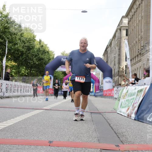 06.09.2026 - CURREX Alsterlauf Yannick Fuchs http://msf.ph/oto/10179925 06.09.2026 12:04:13 Ziel 1171, 1172, 1187, 1188, 1228, 1229 meine-sportfotos.de