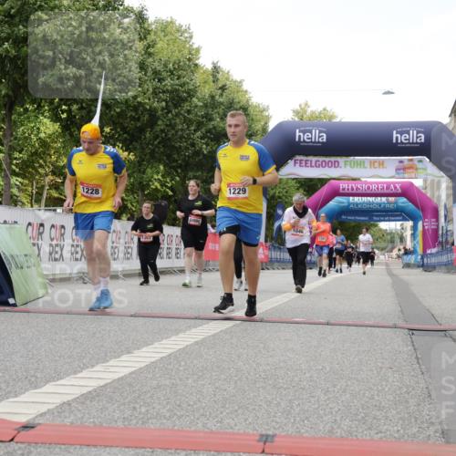06.09.2026 - CURREX Alsterlauf Yannick Fuchs http://msf.ph/oto/10180110 06.09.2026 12:04:17 Ziel 1046, 1071, 1171, 1172, 1187, 1188, 1228, 1229, 1307 meine-sportfotos.de