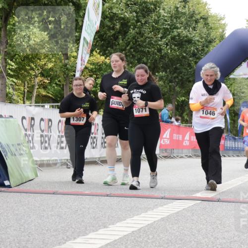 06.09.2026 - CURREX Alsterlauf Yannick Fuchs http://msf.ph/oto/10180326 06.09.2026 12:04:20 Ziel 1046, 1071, 1158, 1171, 1178, 1228, 1229, 1241, 1307 meine-sportfotos.de