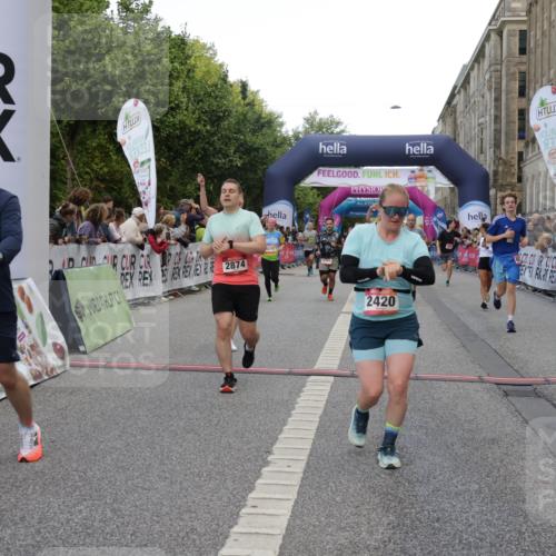 06.09.2026 - CURREX Alsterlauf Yannick Fuchs http://msf.ph/oto/10180403 06.09.2026 09:55:37 Ziel 2308, 2420, 2854, 2874, 3051, 3271, 3481, 3550, 3929, 4284, 4404, 4827, 4949, 4962, 5531, 5720, 6034, 6479, 8027, 8204 meine-sportfotos.de