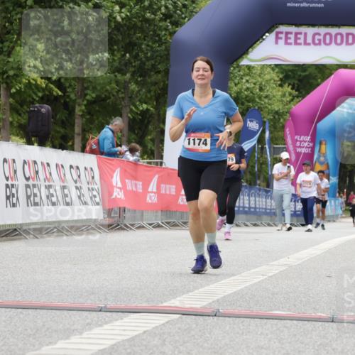 06.09.2026 - CURREX Alsterlauf Yannick Fuchs http://msf.ph/oto/10180572 06.09.2026 12:04:28 Ziel 1046, 1071, 1158, 1174, 1178, 1241, 1307 meine-sportfotos.de
