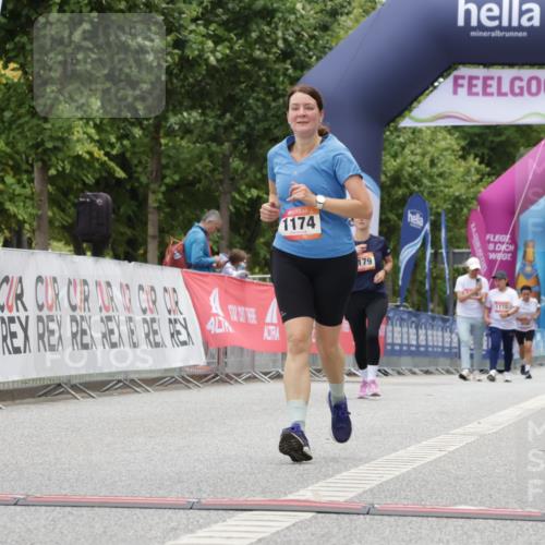 06.09.2026 - CURREX Alsterlauf Yannick Fuchs http://msf.ph/oto/10180619 06.09.2026 12:04:28 Ziel 1046, 1071, 1158, 1174, 1178, 1241, 1307 meine-sportfotos.de