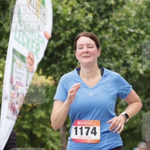 06.09.2026 - CURREX Alsterlauf Yannick Fuchs http://msf.ph/oto/10180641 06.09.2026 12:04:30 Ziel 1158, 1174, 1178, 1179, 1241 meine-sportfotos.de