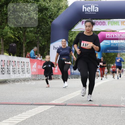 06.09.2026 - CURREX Alsterlauf Yannick Fuchs http://msf.ph/oto/10181033 06.09.2026 12:04:49 Ziel 1036, 1199, 8090 meine-sportfotos.de