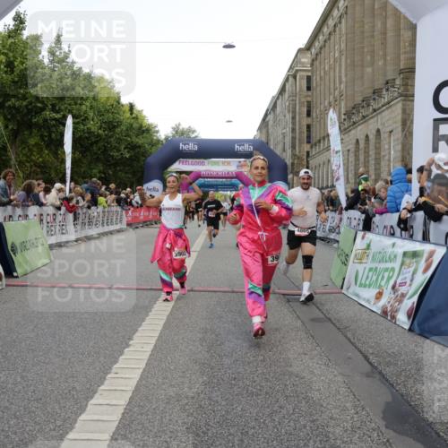 06.09.2026 - CURREX Alsterlauf Yannick Fuchs http://msf.ph/oto/10181254 06.09.2026 09:55:48 Ziel 2117, 2277, 2479, 3051, 3304, 3799, 3902, 3903, 3929, 4190, 4463, 4865, 4955, 4961, 4962, 5488, 6034, 6400, 6479, 8204, 8259 meine-sportfotos.de