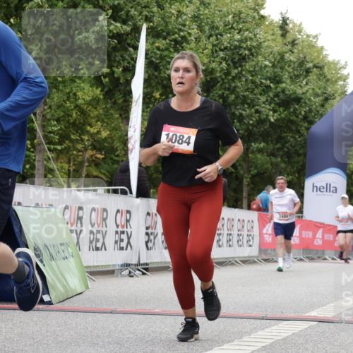 06.09.2026 - CURREX Alsterlauf Yannick Fuchs http://msf.ph/oto/10181268 06.09.2026 12:04:59 Ziel 1036, 1084 meine-sportfotos.de
