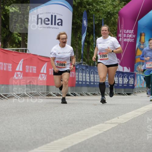 06.09.2026 - CURREX Alsterlauf Yannick Fuchs http://msf.ph/oto/10181563 06.09.2026 12:05:17 Ziel 1089, 1090 meine-sportfotos.de